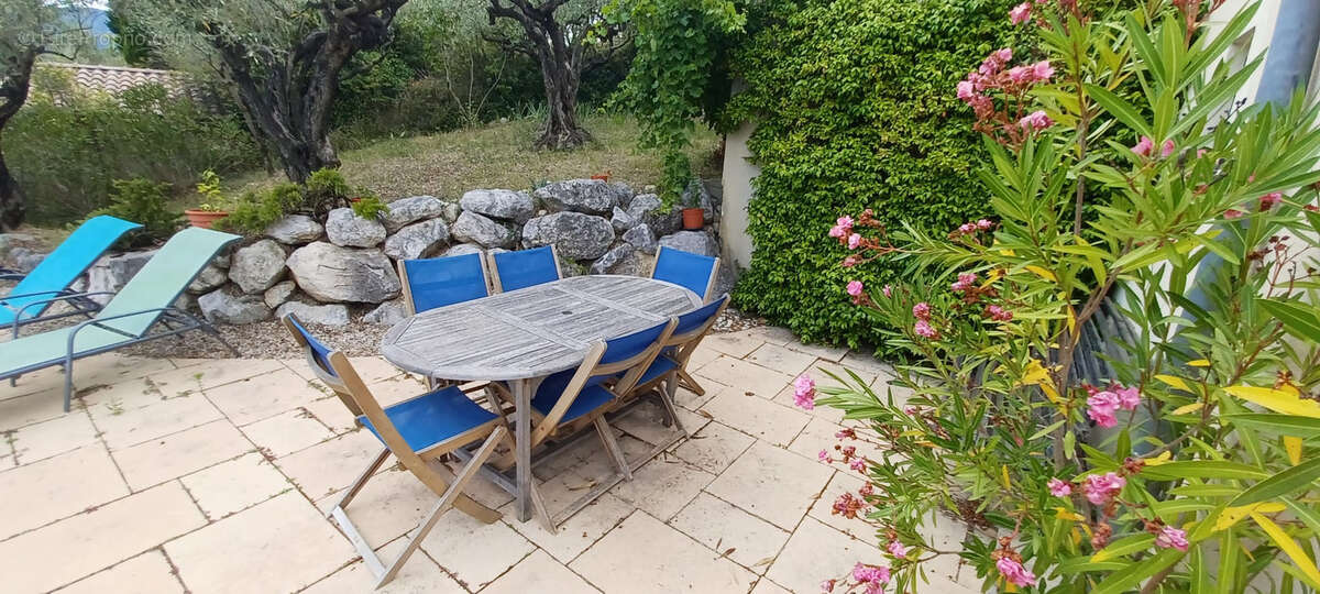 Maison à BUIS-LES-BARONNIES