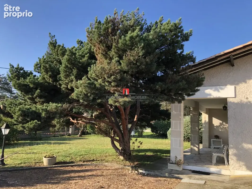Maison 5 pièces 132 m² à vendre à Pugnac (33710) - photo 7