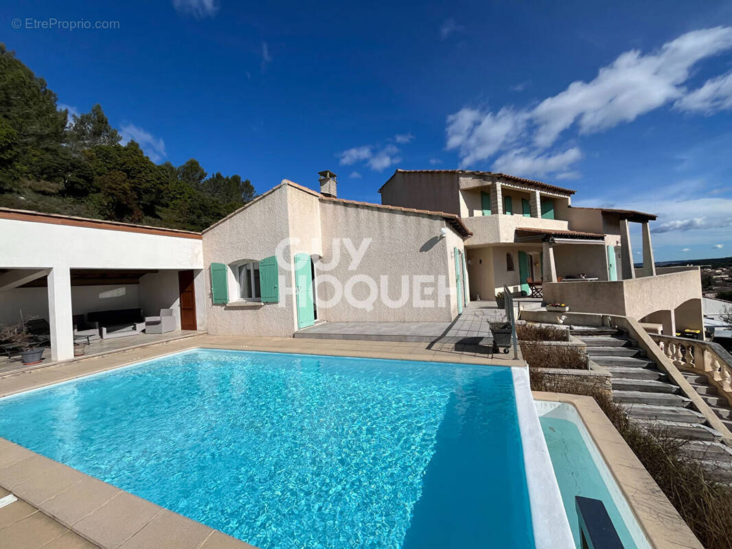 Maison à CAVEIRAC