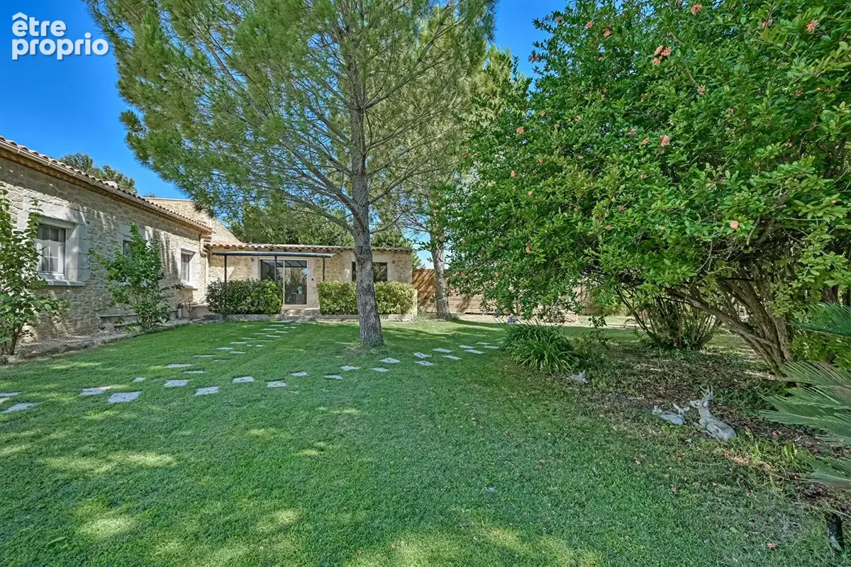 PROPRIETE Nimes 300 m2 Terrain 7.050 m2 avec piscine, pool-house, hangar et dépendances - photo 16