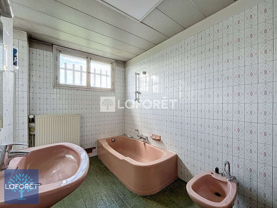 Maison à VIGNEUX-SUR-SEINE