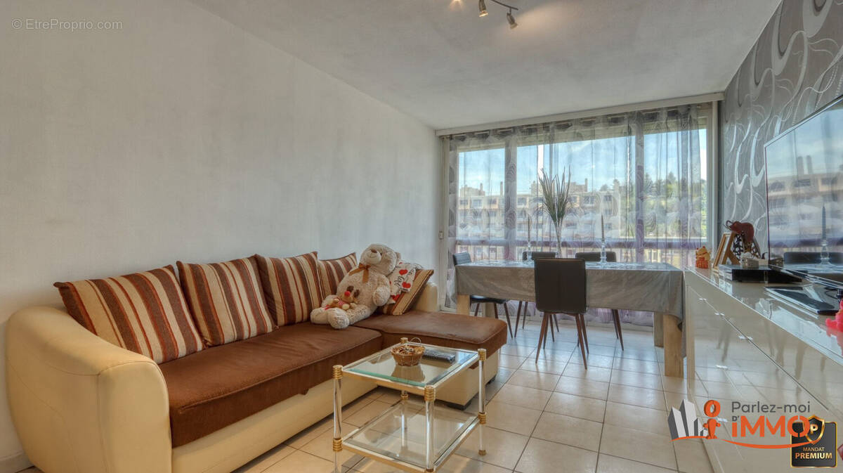 Appartement à SAINT-ETIENNE