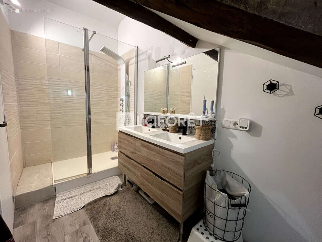 Appartement à SERAINCOURT