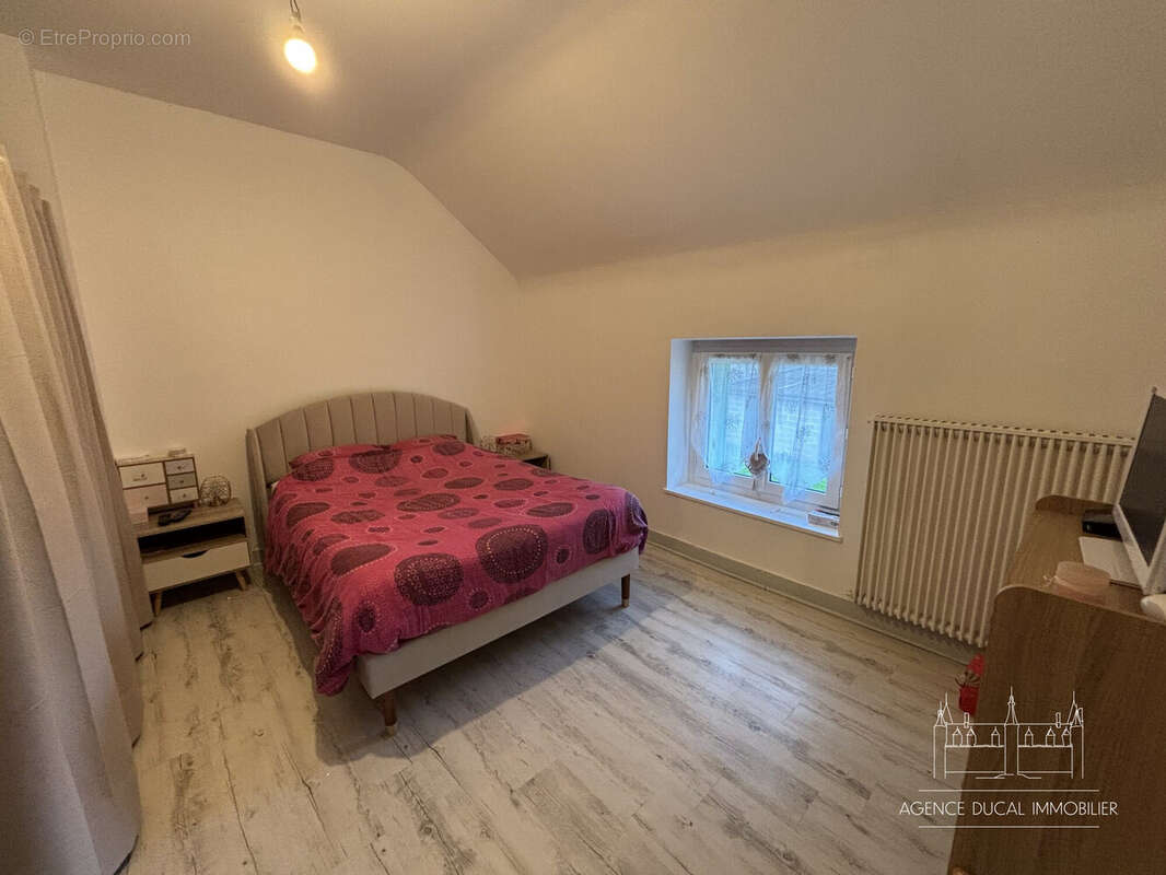 Appartement à FOURCHAMBAULT