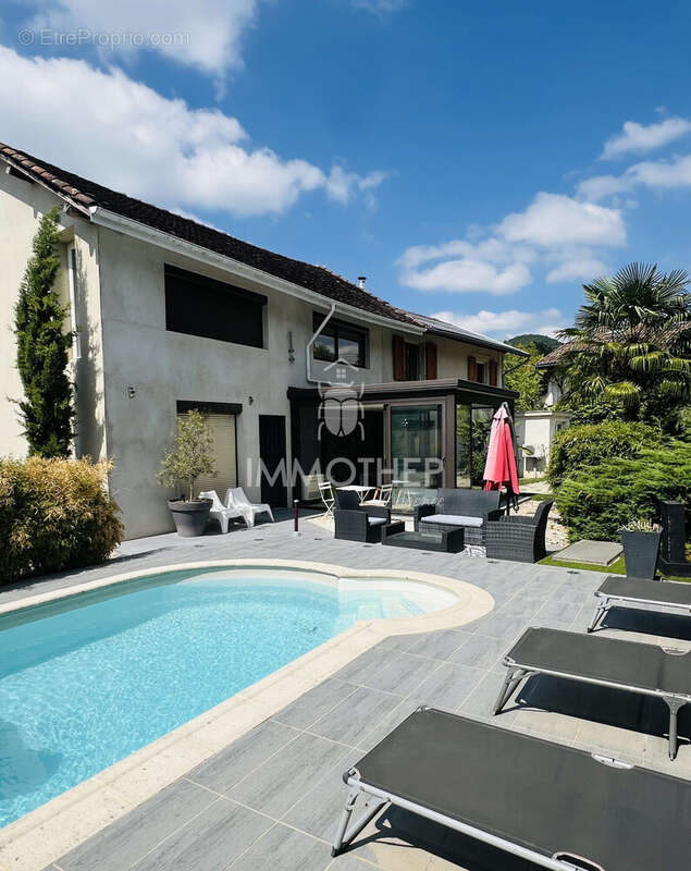 Maison à CHIRENS