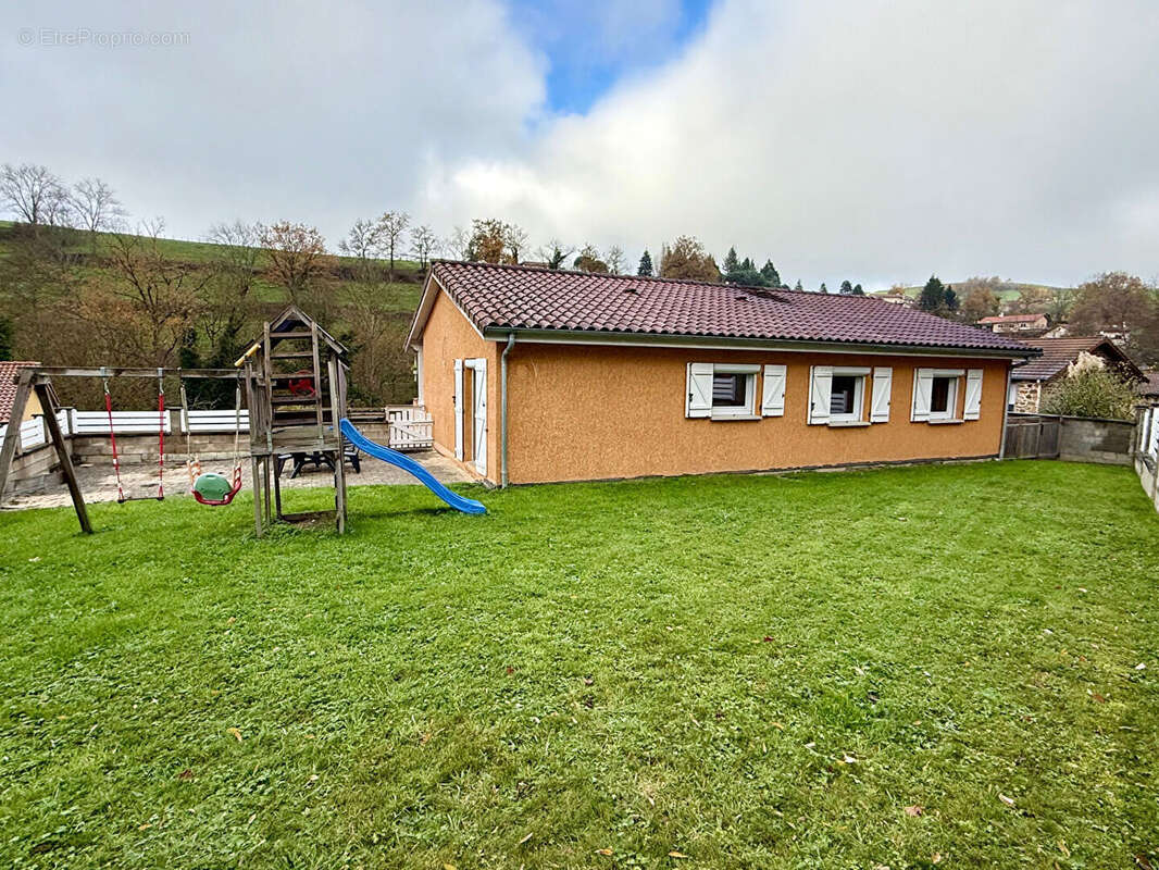 Maison à SAINT-VICTOR-SUR-RHINS