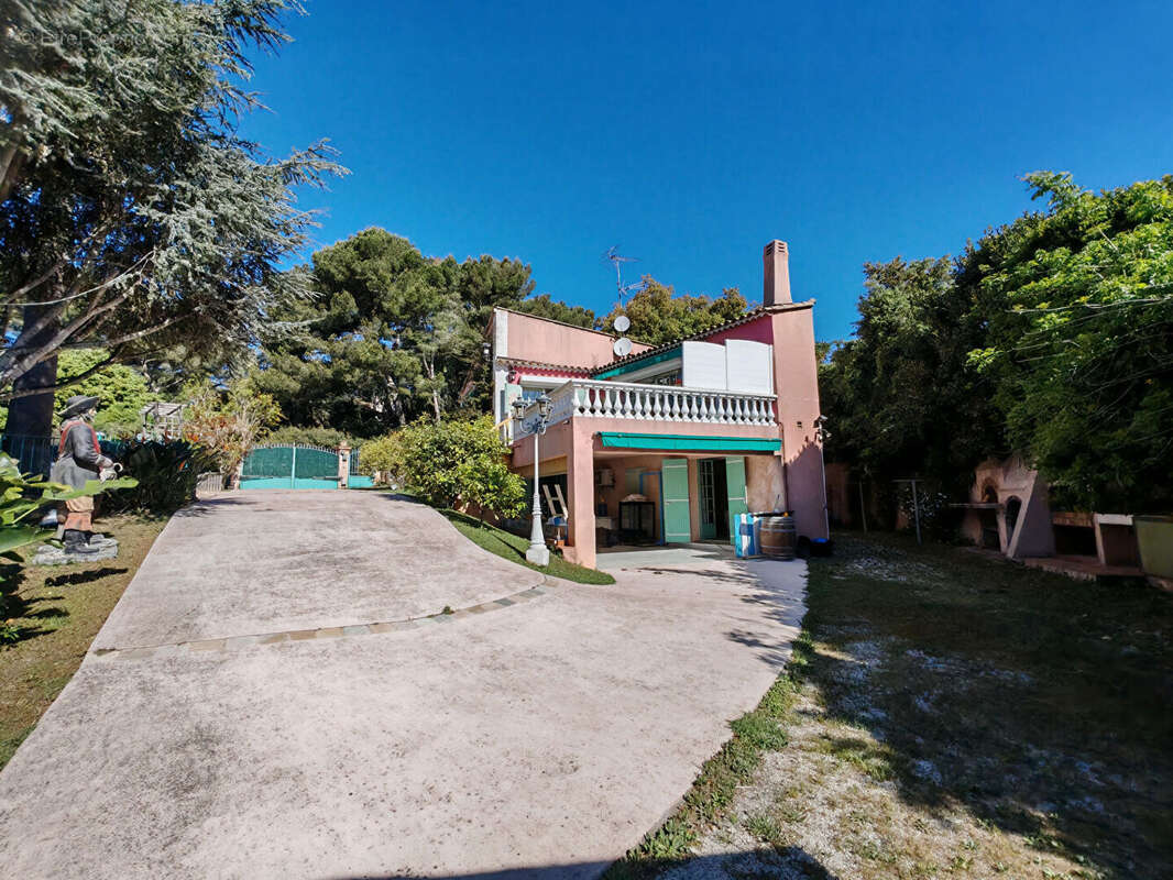 Maison à HYERES