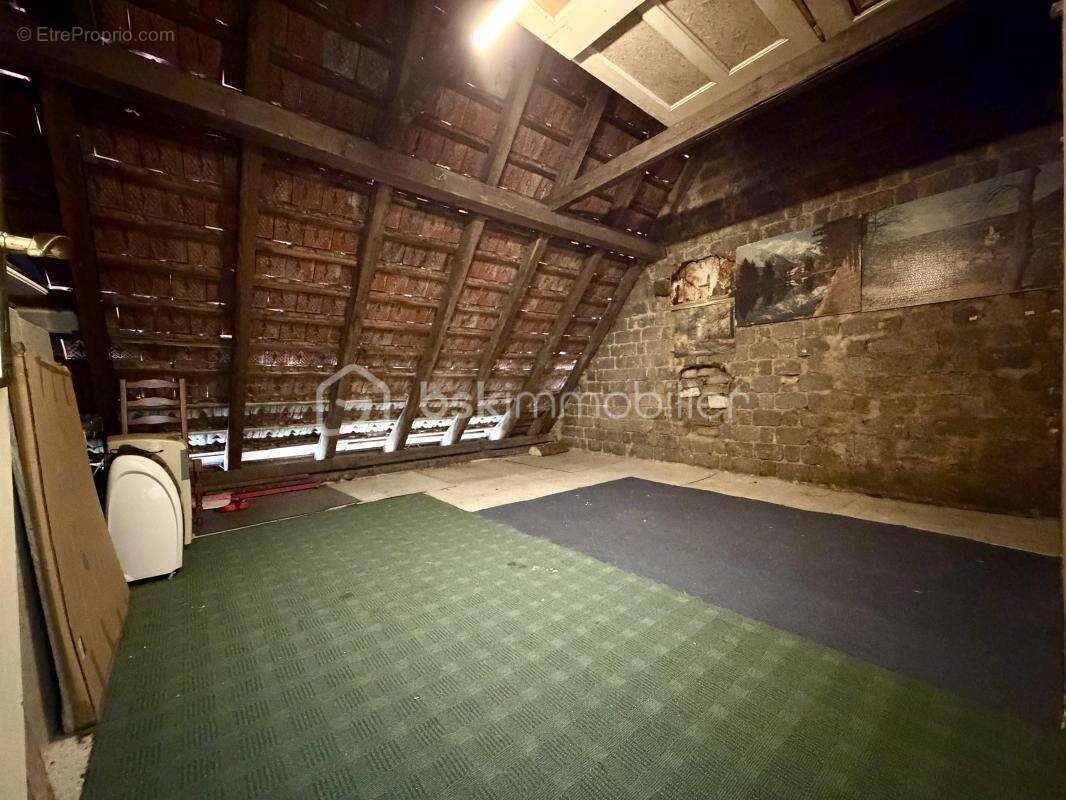 Appartement à PUTTELANGE-AUX-LACS