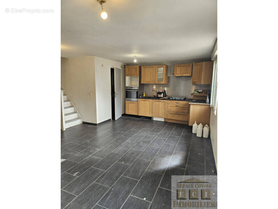 Appartement à LA COTE-SAINT-ANDRE