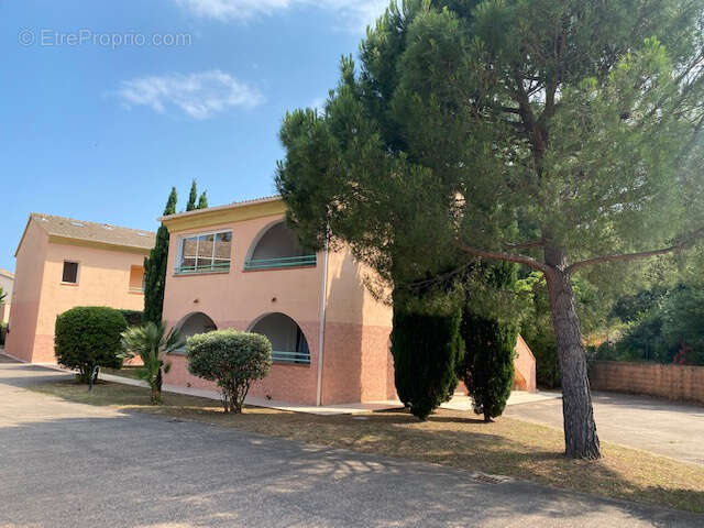 Appartement à LINGUIZZETTA