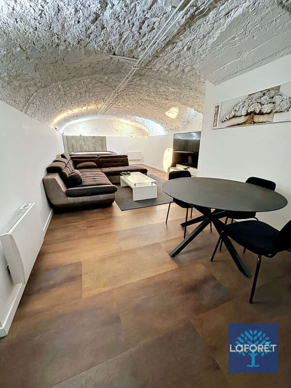 NANCY   À DEUX PAS DU PARC SAINTE-MARIE Appartement de  184.64 m²  Terrasse privative  2 places de parking sécurisées - photo 11