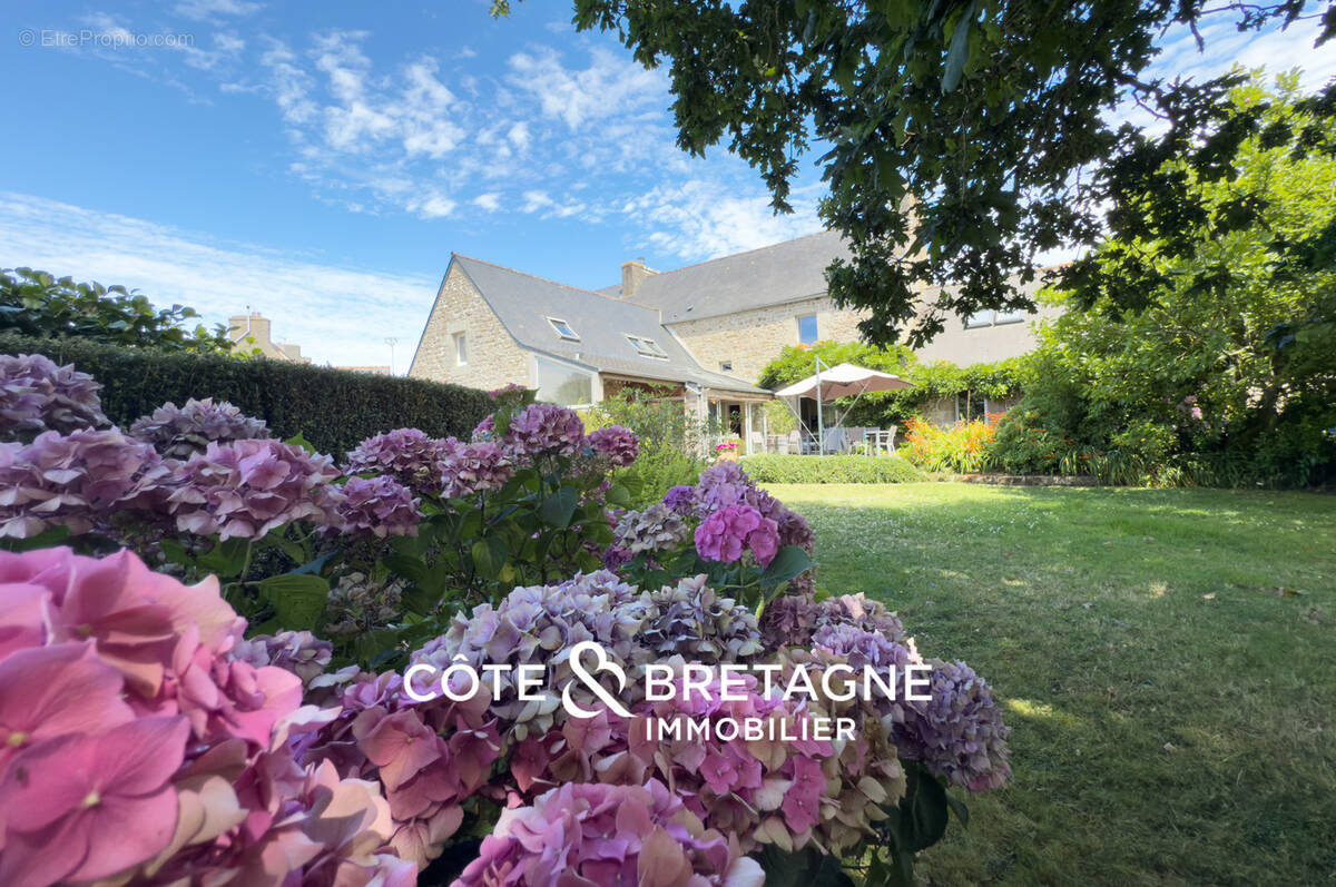 Maison à PLOUMILLIAU