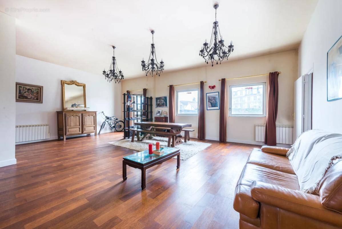 Appartement à SAINT-CYR-L'ECOLE