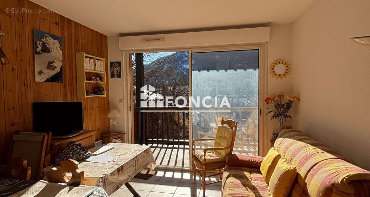 Chantemerle, T3 + terrasse + garage + cave - photo 4