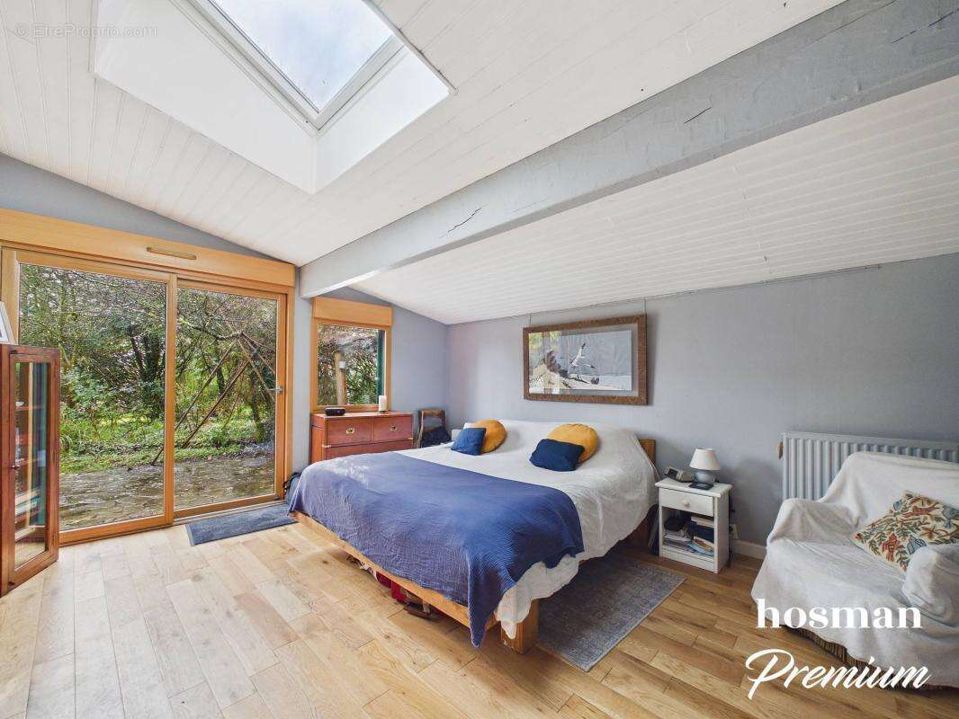 Maison de 235 m² avec piscine sur un terrain de 10 715m² et accès privé à l'Erdre - Sucé-sur-Erdre - photo 5