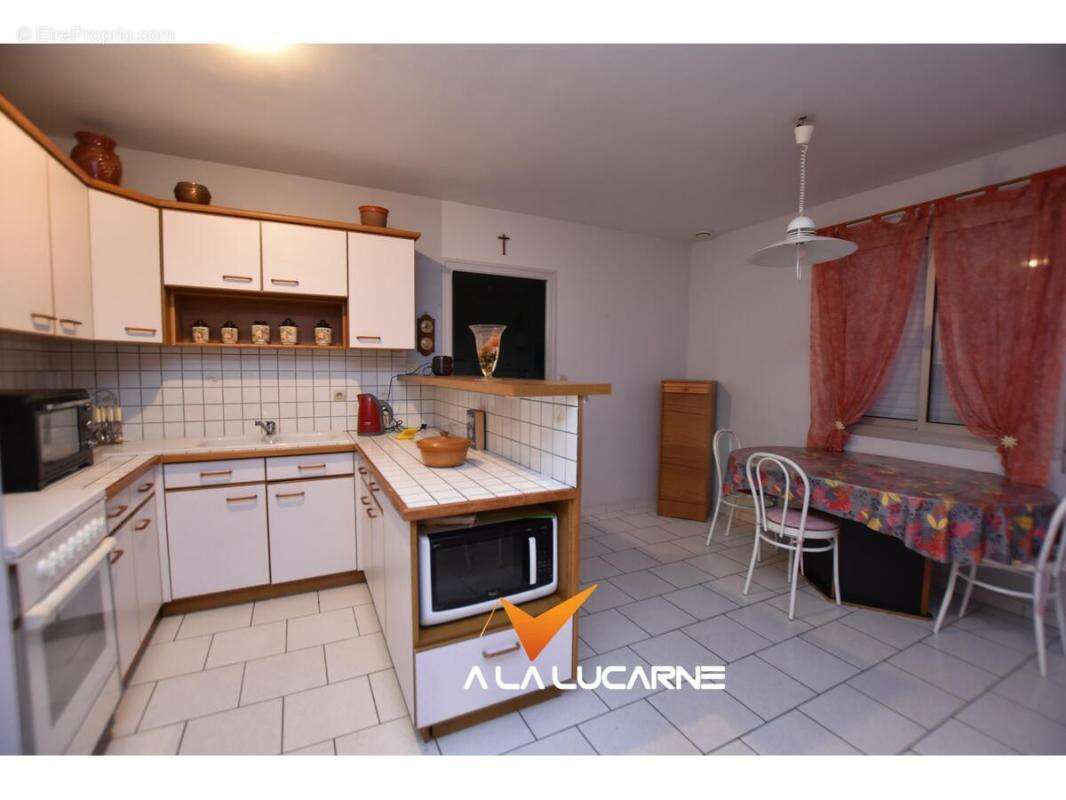 Maison à COURLAY