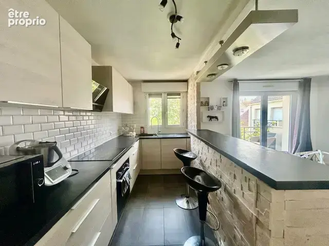 Chilly mazarin - appartement f3 de 55 m2 - excellent etat - balcon - standing - ascenseur - photo 4