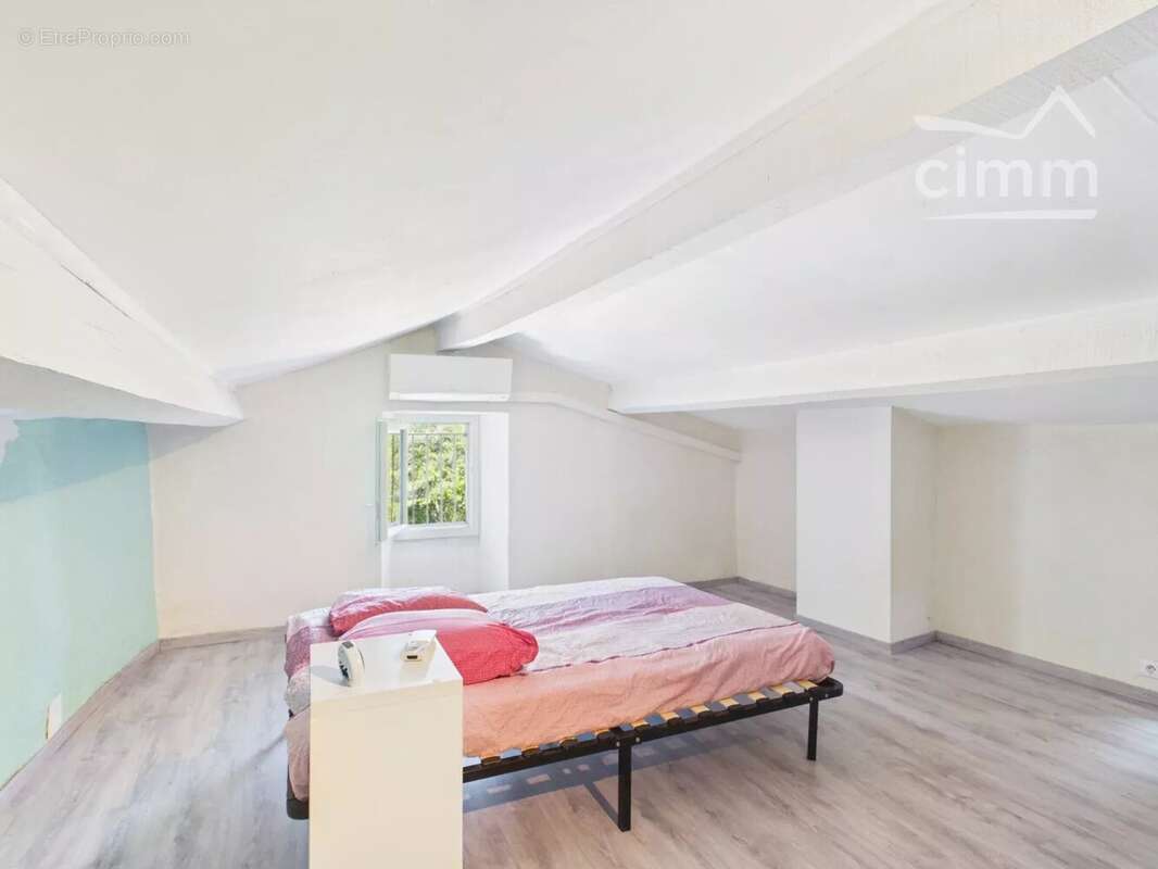 Maison 92 m² à Les Vans  - photo 9