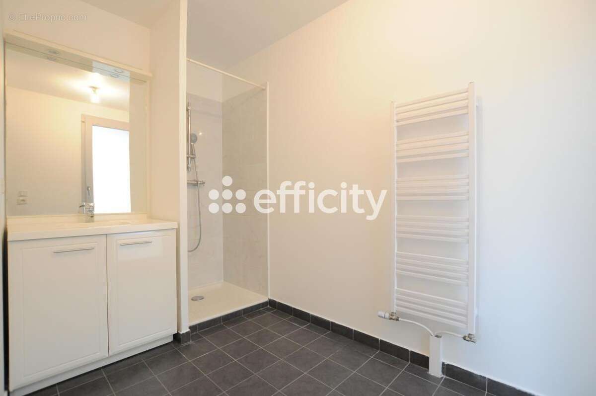 Appartement à VENISSIEUX