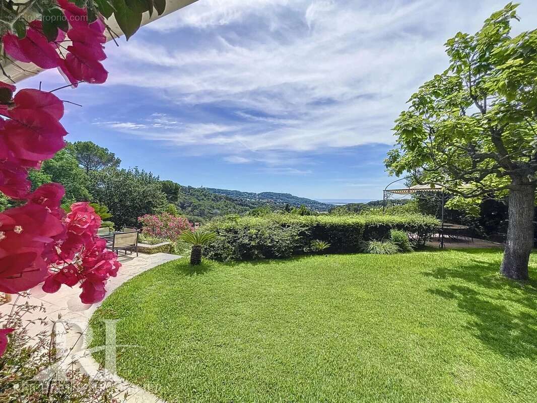 Maison à MOUGINS