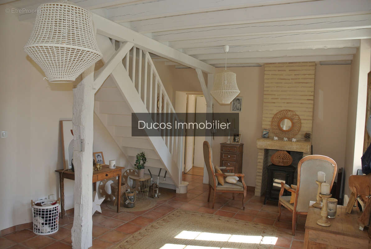 Belle rénovation pour cette Maison en pierre à 1 H de Bordeaux - photo 4