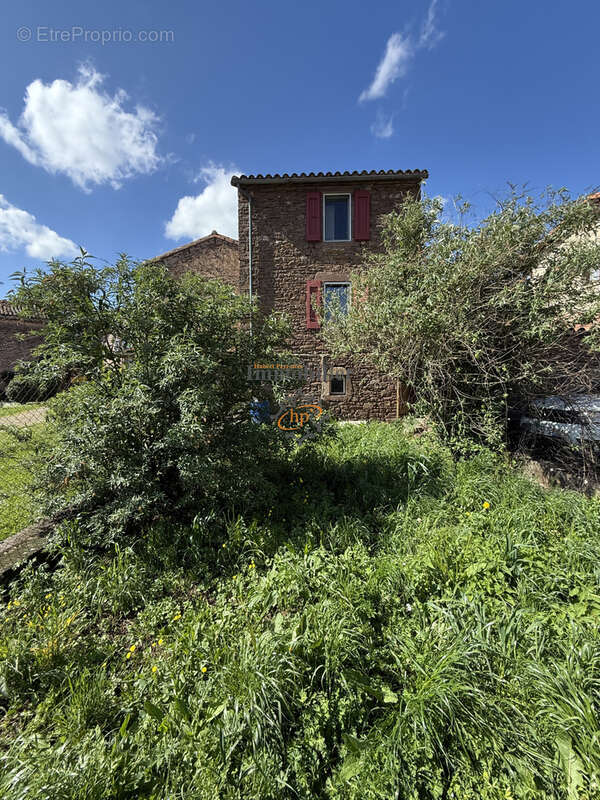Vente maison avec terrain et dépendances Saint Victor et Melvieu - photo 2