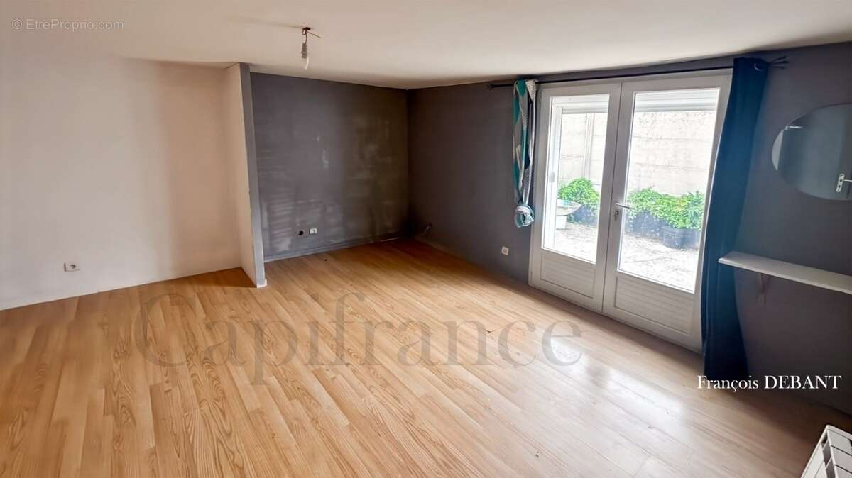 Maison à vendre 9 pièces JUNIVILLE (08) - photo 8