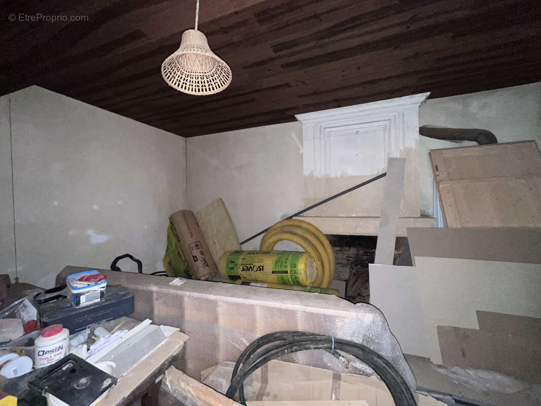 Maison à SAINT-SIGISMOND-DE-CLERMONT