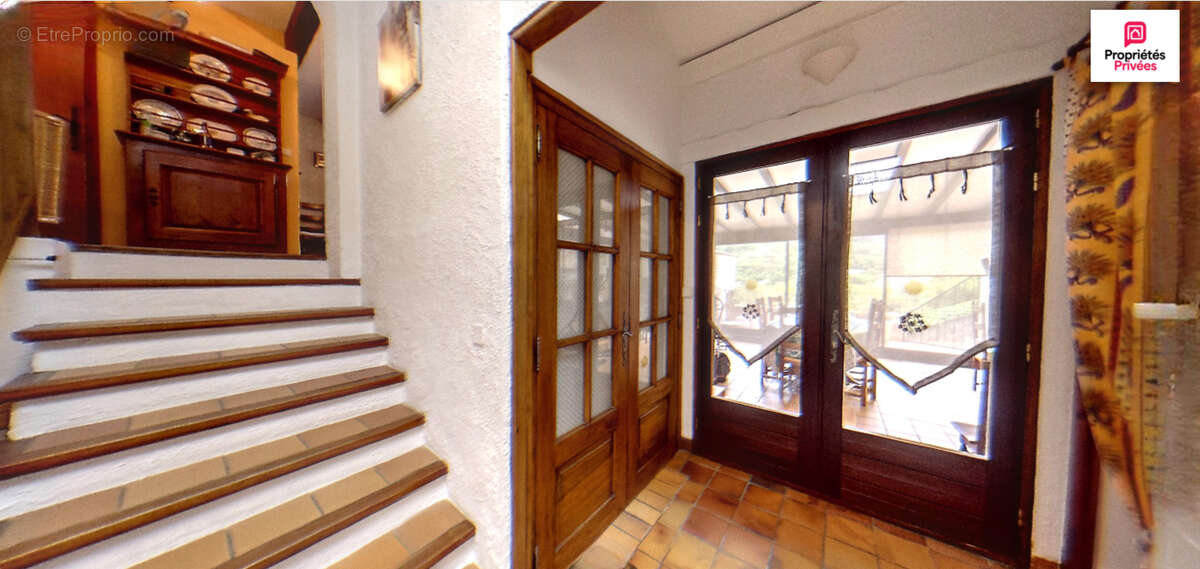 Maison à ESPARRON-DE-VERDON