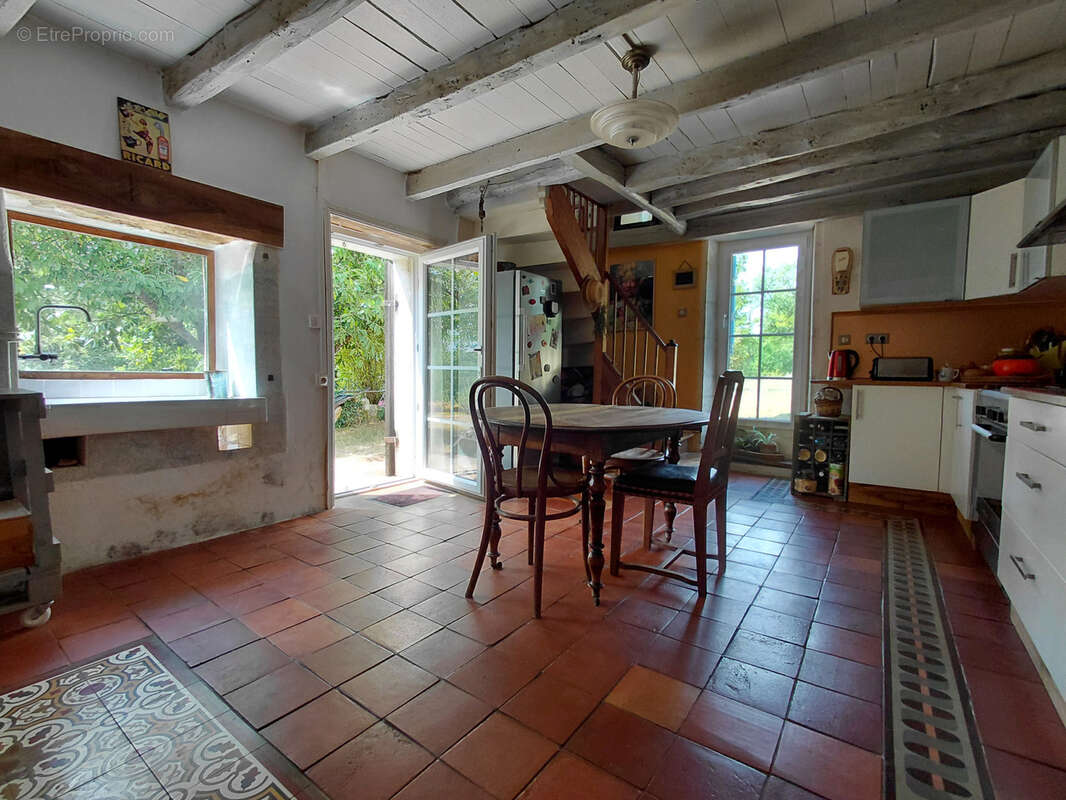 Propriété en pierre sur 3,5 hectares de terrain boisé en Périgord Vert - photo 9