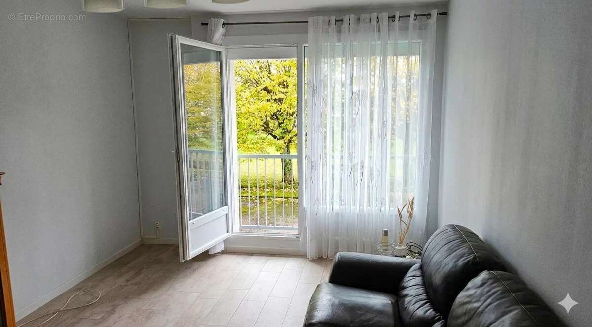 Appartement à REZE