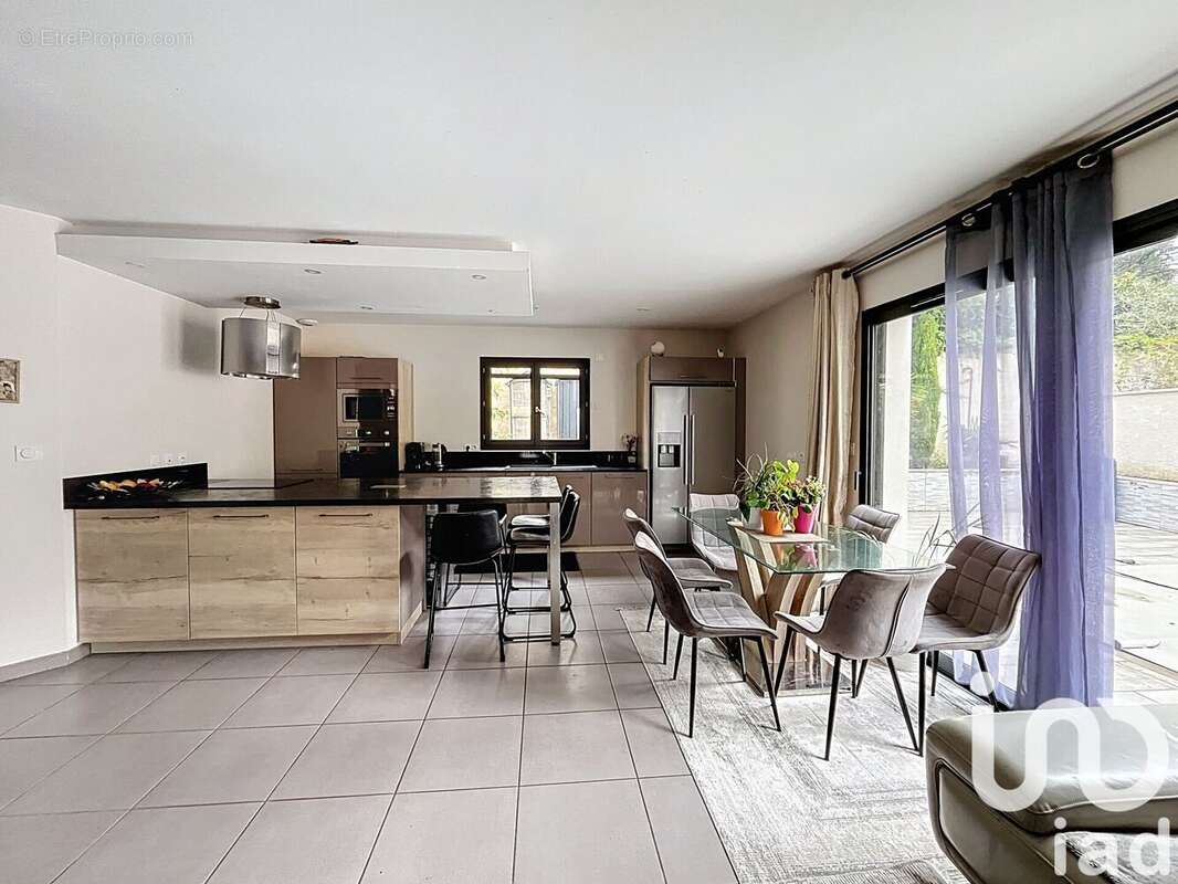 Photo 2 - Maison à CHARLY