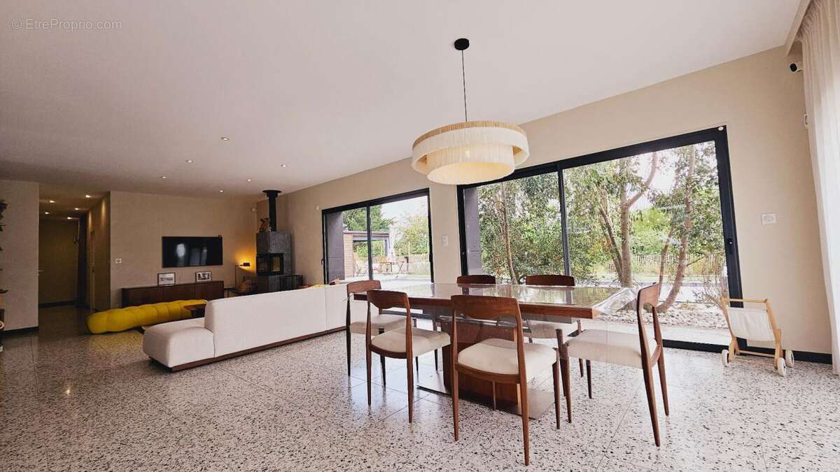 Maison à SAINT-DOULCHARD