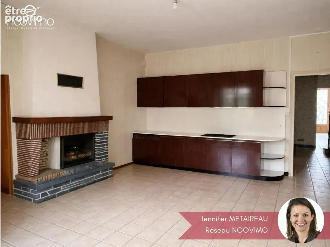 Maison ancienne de bourg de 122 m2 avec dépendances - photo 4