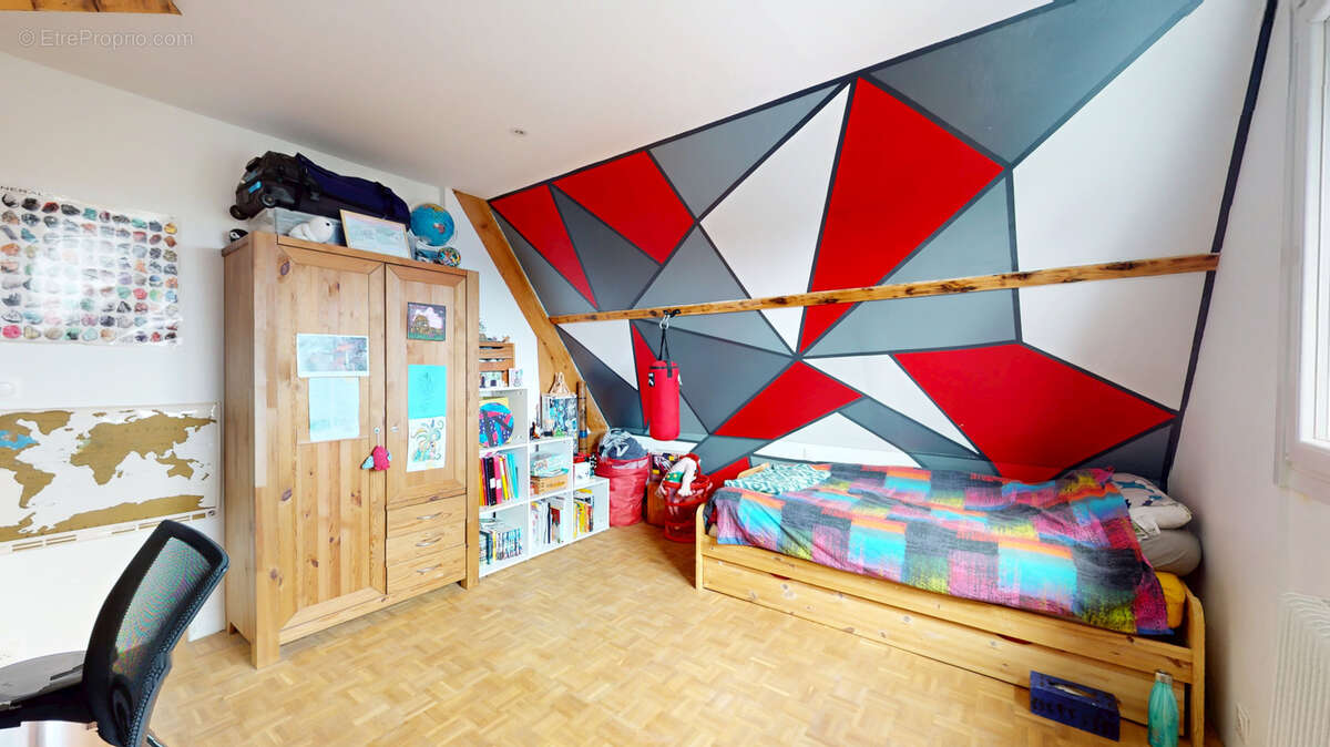 Maison à NEAUPHLE-LE-CHATEAU