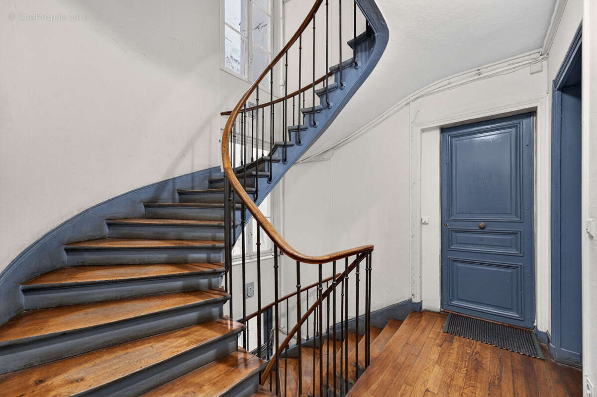 Appartement à PARIS-10E