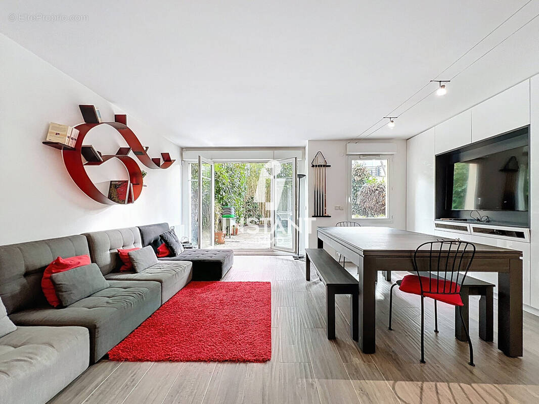 Maison à LA GARENNE-COLOMBES