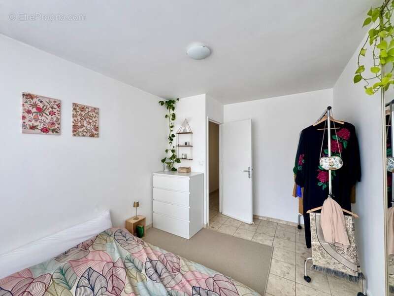 Appartement à AUBERVILLIERS