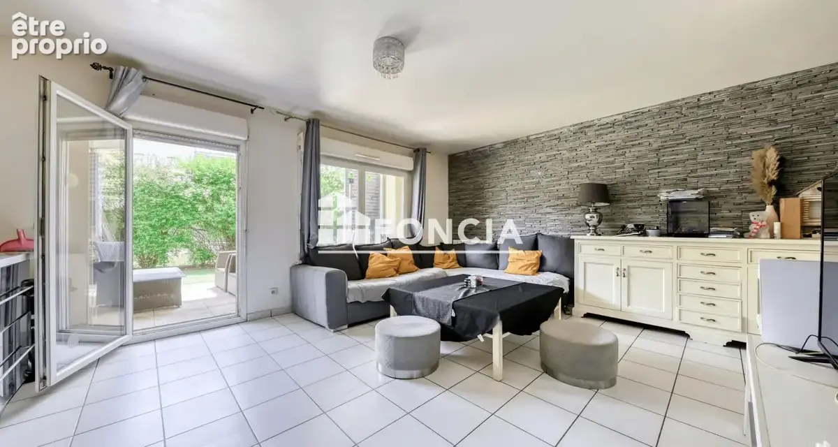  BRON PARILLY – T4 avec grand terrain privatif - photo 6