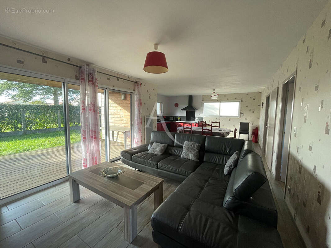 Maison à LONGEVILLE-SUR-MER