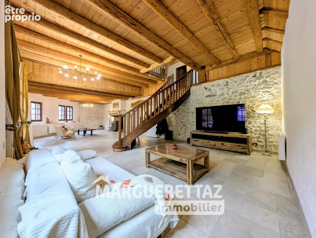 Vaste duplex de charme avec jardin, esprit maison de village - photo 5