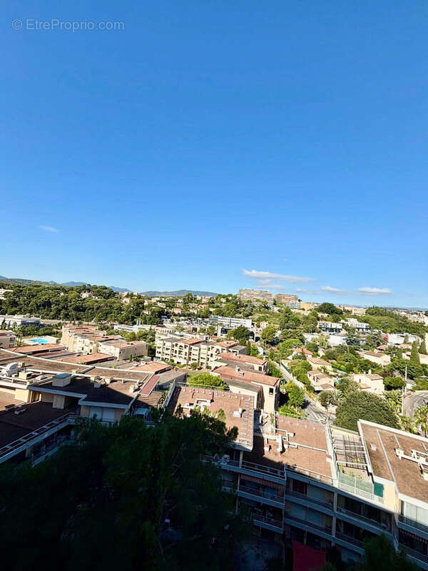 Appartement à LE CANNET