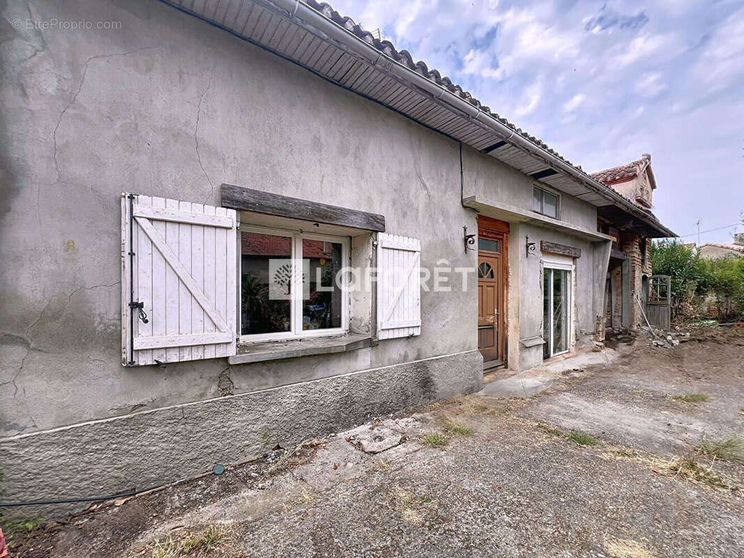 Maison à SAINT-PORQUIER