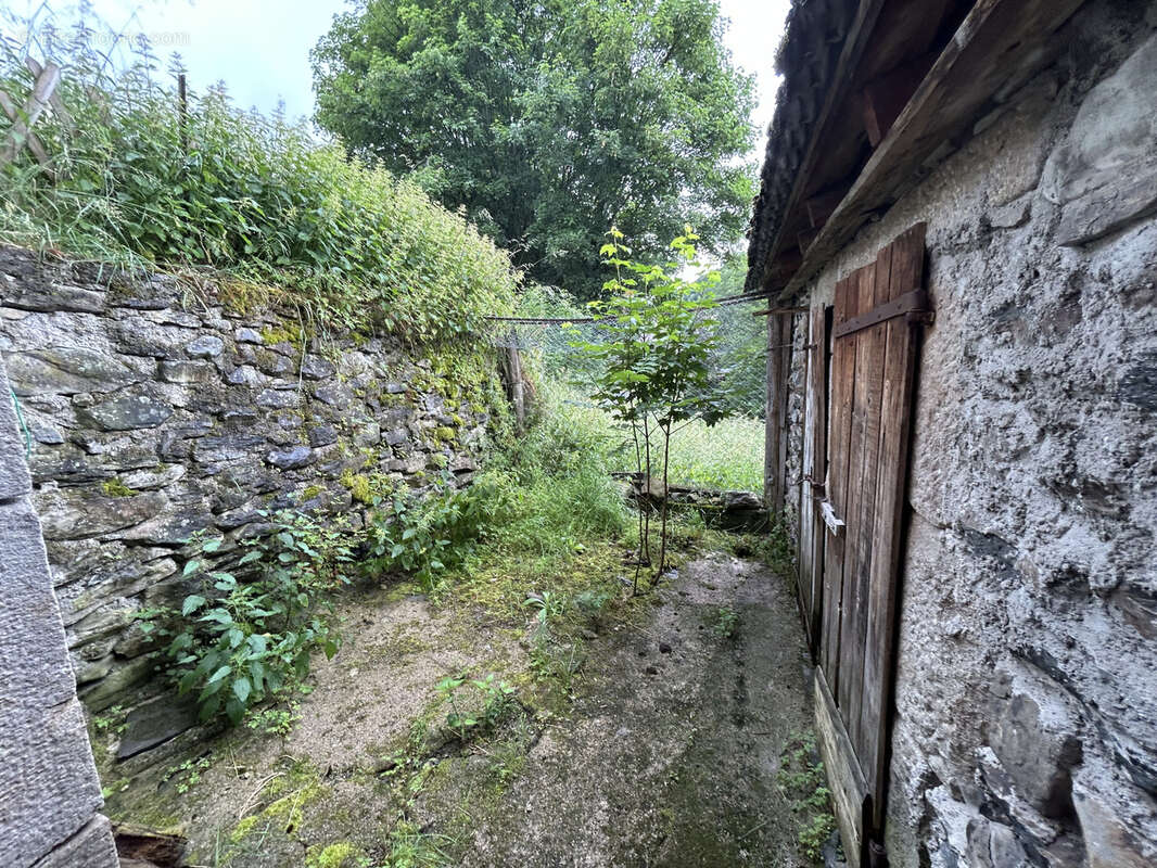 Appartement à SAINT-HOSTIEN