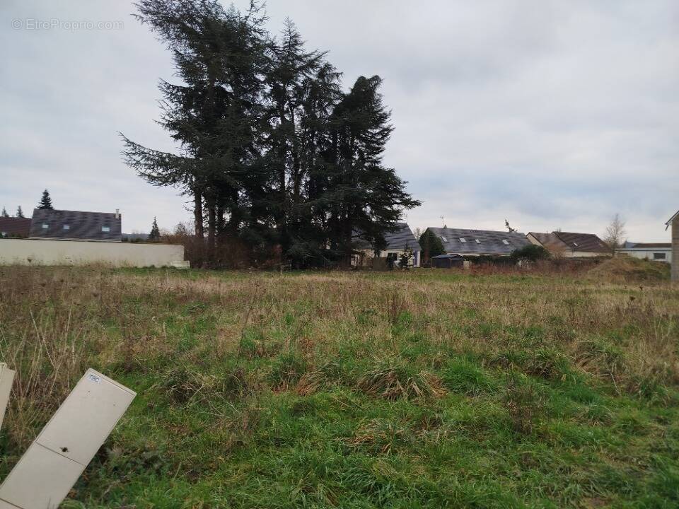 Terrain à CROTH