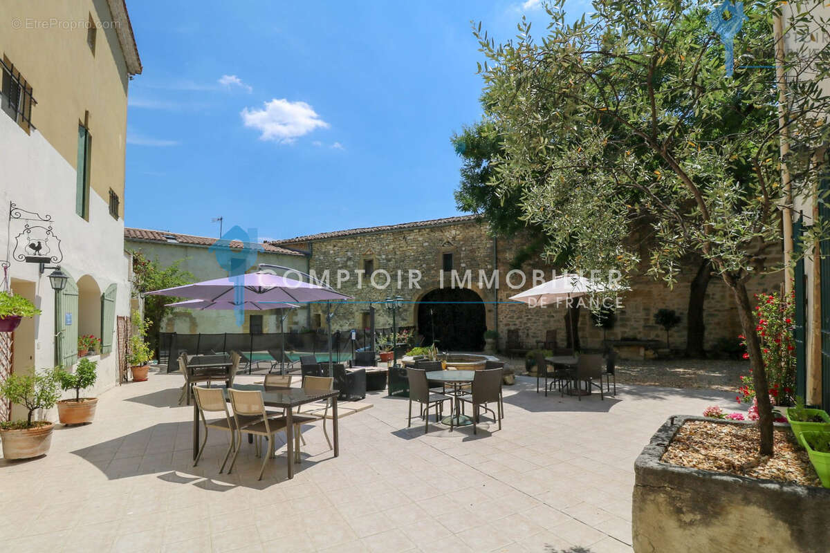 A Vendre GARD (30) - Grande propriété de charme avec piscine en périphérie d'Uzès - photo 2
