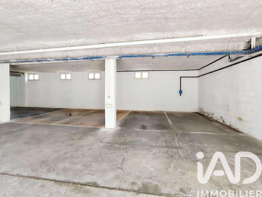 Photo 5 - Parking à PONTOISE