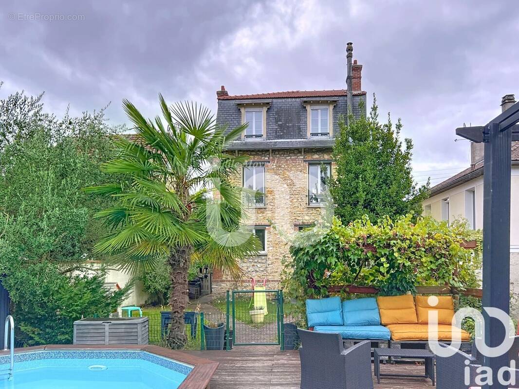 Photo 1 - Maison à SAINT-LEU-LA-FORET