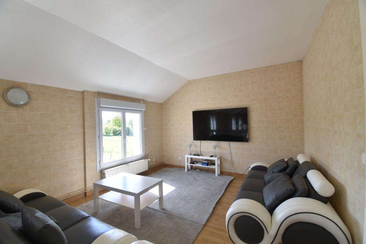 Maison à ARQUIAN