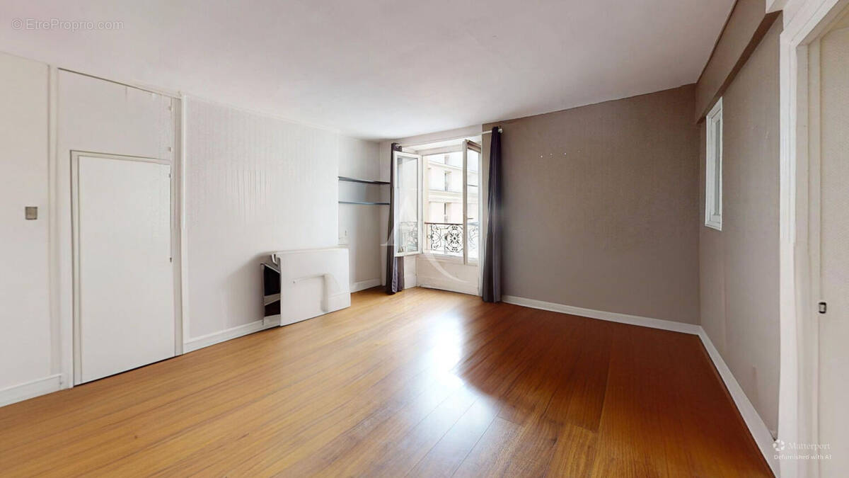 Appartement à PARIS-3E